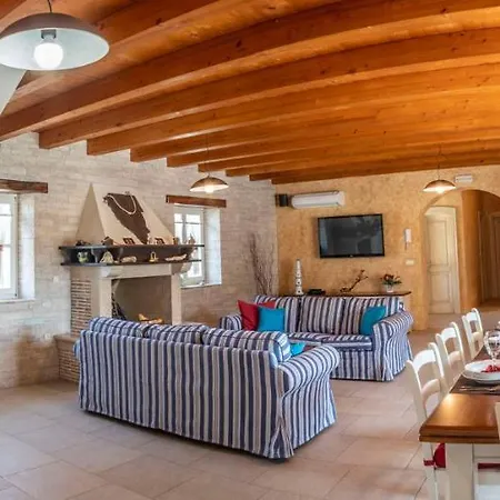 Pavicini 2181 Вилла Segotici