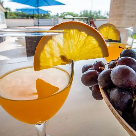 Pavicini 2181 Vila *