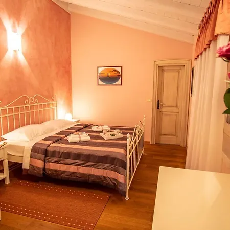 Vila Pavicini 2181 *