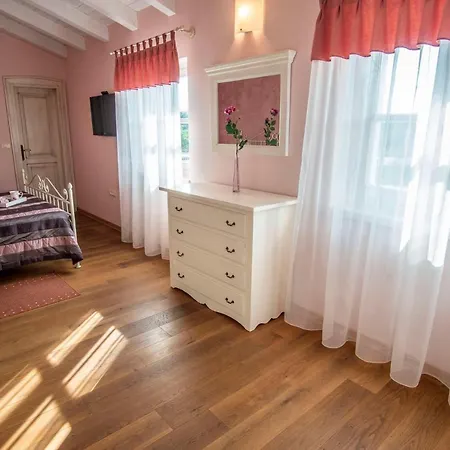 Villa Pavicini 2181