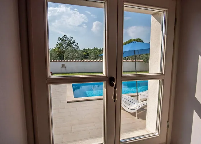 Pavicini 2181 Villa